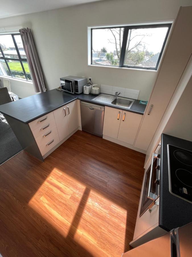 Quiet, New, Sunny Cnzhouse On Upstairs Near Cbd Apartment Christchurch Bagian luar foto