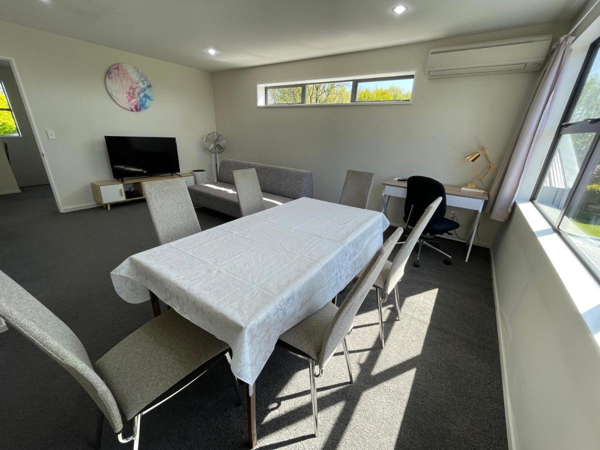 Quiet, New, Sunny Cnzhouse On Upstairs Near Cbd Apartment Christchurch Bagian luar foto