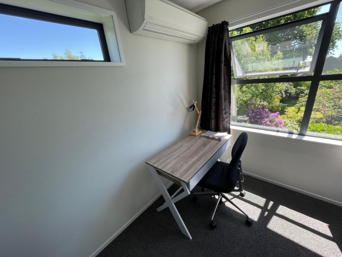 Quiet, New, Sunny Cnzhouse On Upstairs Near Cbd Apartment Christchurch Bagian luar foto