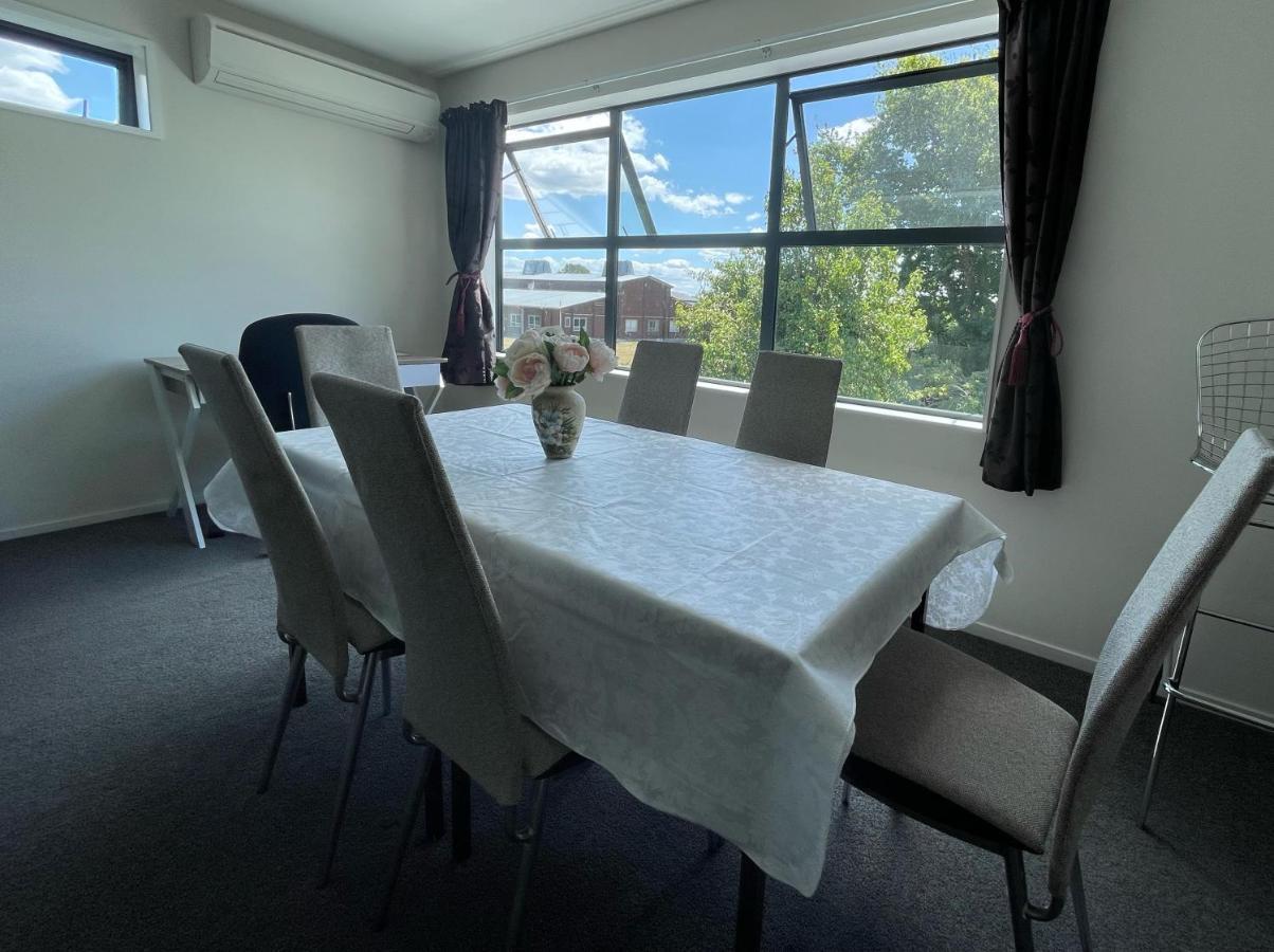 Quiet, New, Sunny Cnzhouse On Upstairs Near Cbd Apartment Christchurch Bagian luar foto