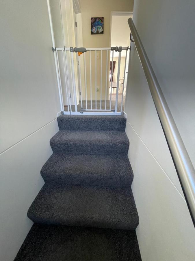 Quiet, New, Sunny Cnzhouse On Upstairs Near Cbd Apartment Christchurch Bagian luar foto
